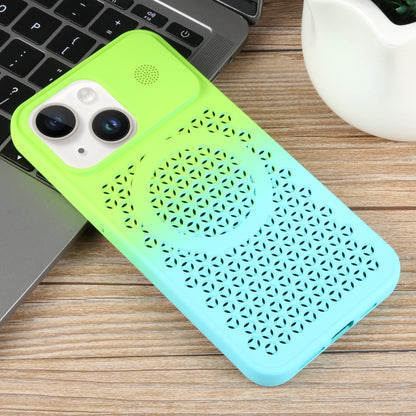 For iPhone 15 Gradient Color Honeycomb Aromatherapy MagSafe Phone Case(Green Blue) - iPhone 15 Cases by buy2fix | Online Shopping UK | buy2fix